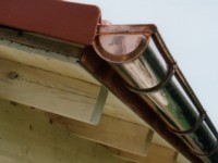 halbrunde Dachrinne aus Kupfer